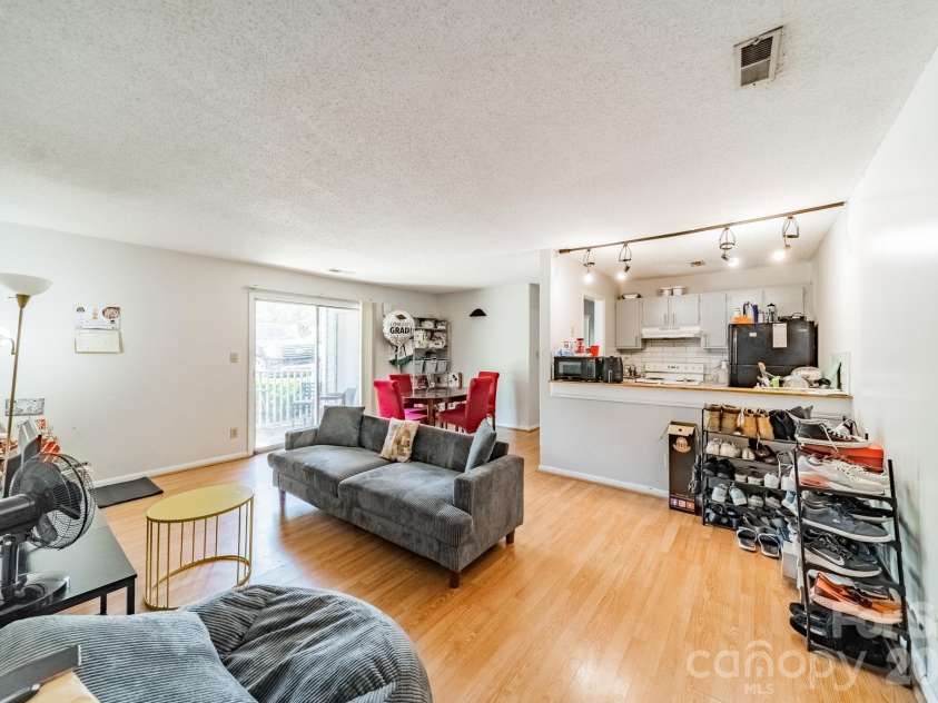 9519 University Terrace Drive, Charlotte, NC 28262.  MLS# CAR4396994, YatesRealty ID 32600. 