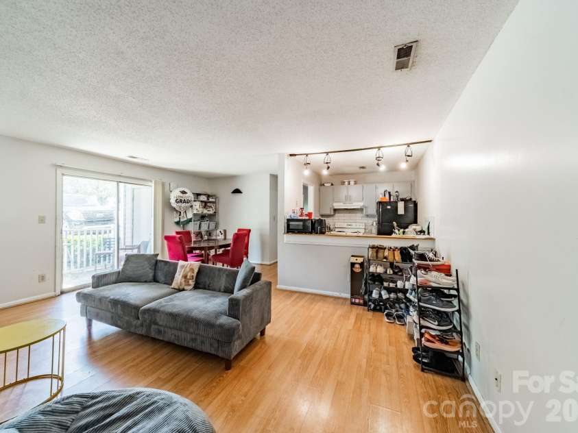 9519 University Terrace Drive, Charlotte, NC 28262.  MLS# CAR4396994, YatesRealty ID 32600. 