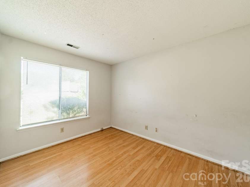 9519 University Terrace Drive, Charlotte, NC 28262.  MLS# CAR4396994, YatesRealty ID 32600. 