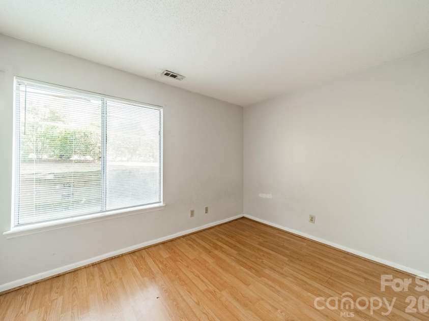 9519 University Terrace Drive, Charlotte, NC 28262.  MLS# CAR4396994, YatesRealty ID 32600. 