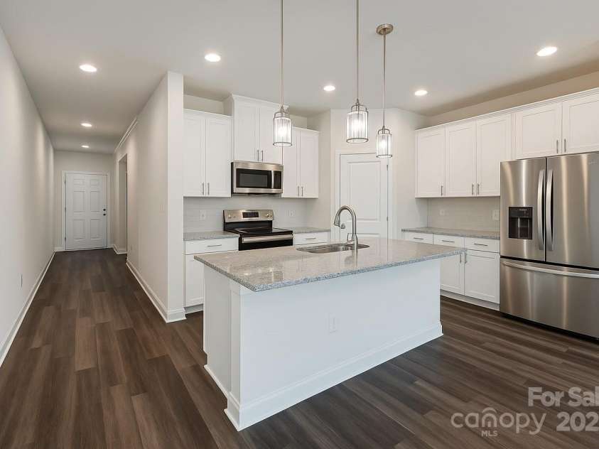 3833 Crossbane Street, Kannapolis, NC 28081.  MLS# CAR4267318, YatesRealty ID 32601. 