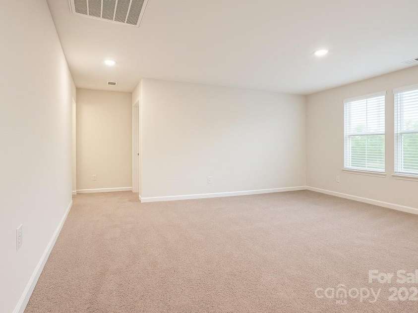 3833 Crossbane Street, Kannapolis, NC 28081.  MLS# CAR4267318, YatesRealty ID 32601. 