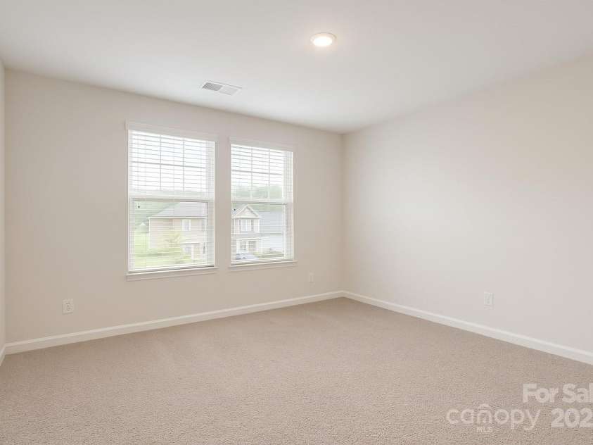 3833 Crossbane Street, Kannapolis, NC 28081.  MLS# CAR4267318, YatesRealty ID 32601. 