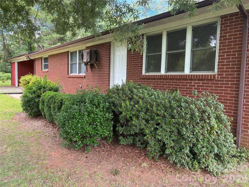 10663 Island Creek Road, Stanfield, NC 28163.  MLS# CAR4397000, YatesRealty ID 32602. 