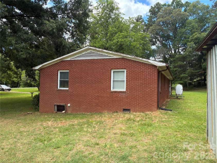 10663 Island Creek Road, Stanfield, NC 28163.  MLS# CAR4397000, YatesRealty ID 32602. 