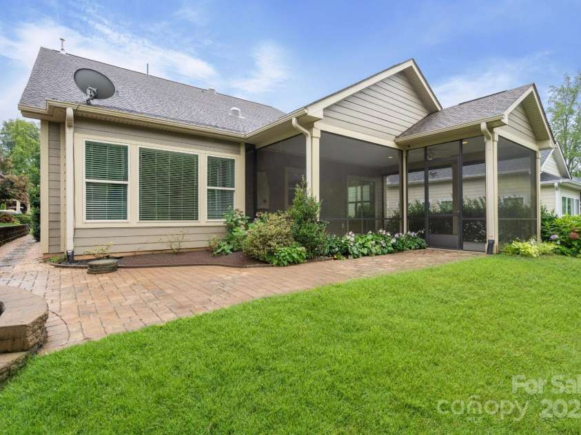 6723 Shoal Creek Drive, Denver, NC 28037.  MLS# CAR4287873, YatesRealty ID 32602. 