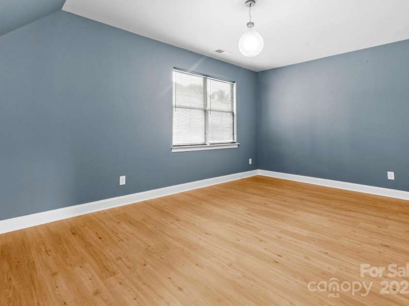 6723 Shoal Creek Drive, Denver, NC 28037.  MLS# CAR4287873, YatesRealty ID 32602. Bonus/Flex Space