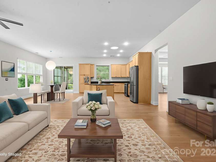 6723 Shoal Creek Drive, Denver, NC 28037.  MLS# CAR4287873, YatesRealty ID 32602. Virtually Staged