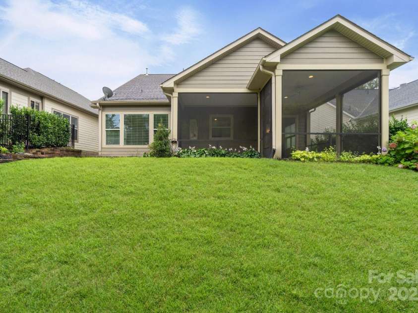 6723 Shoal Creek Drive, Denver, NC 28037.  MLS# CAR4318896, YatesRealty ID 32602. 