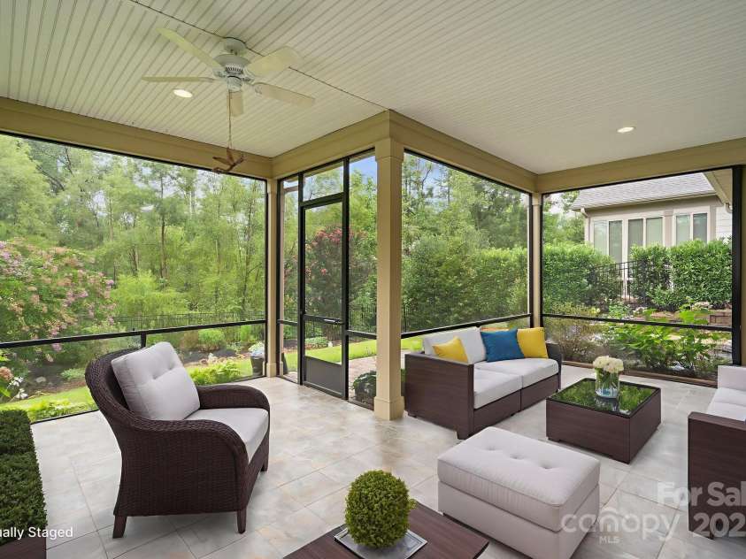 6723 Shoal Creek Drive, Denver, NC 28037.  MLS# CAR4318896, YatesRealty ID 32602. Virtually Staged