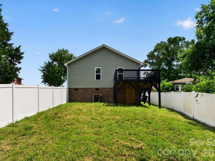 86 Ashlyn Drive, Concord, NC 28025.  MLS# CAR4395124, YatesRealty ID 32603. 