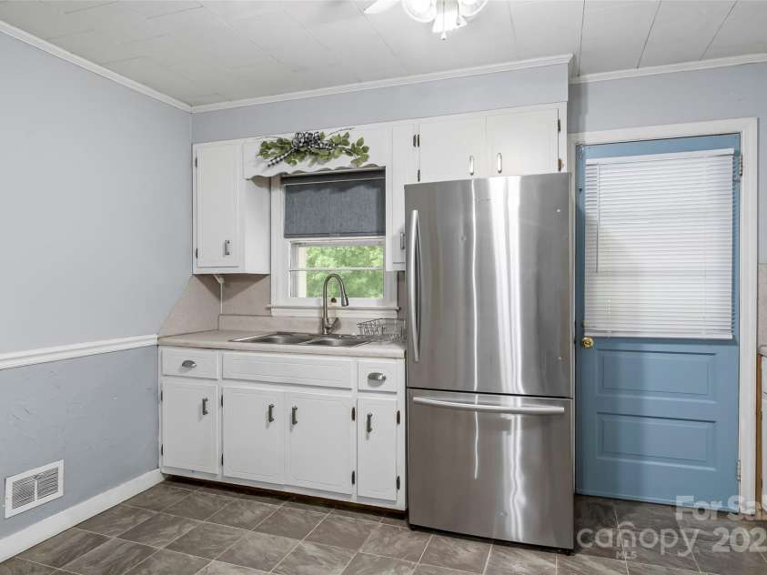 2777 Pax Hill Road, Morganton, NC 28655.  MLS# CAR4289808, YatesRealty ID 32605. 