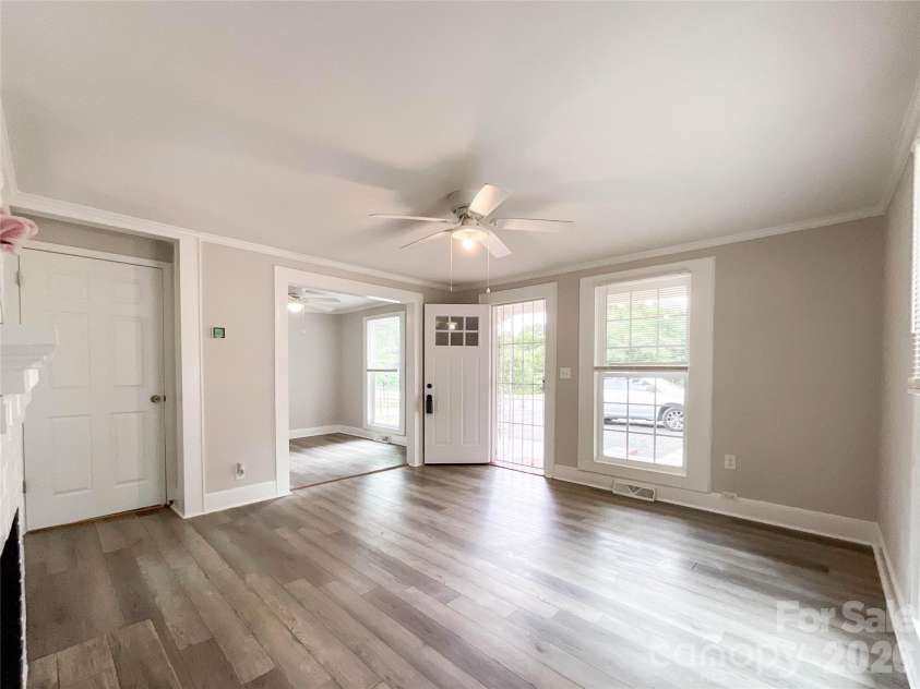 307 Leonard Avenue, Albemarle, NC 28001.  MLS# CAR4394621, YatesRealty ID 32605. 
