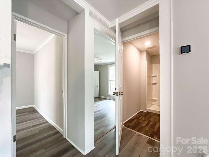 307 Leonard Avenue, Albemarle, NC 28001.  MLS# CAR4394621, YatesRealty ID 32605. 