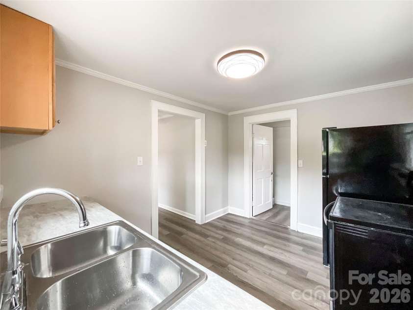 307 Leonard Avenue, Albemarle, NC 28001.  MLS# CAR4394621, YatesRealty ID 32605. 