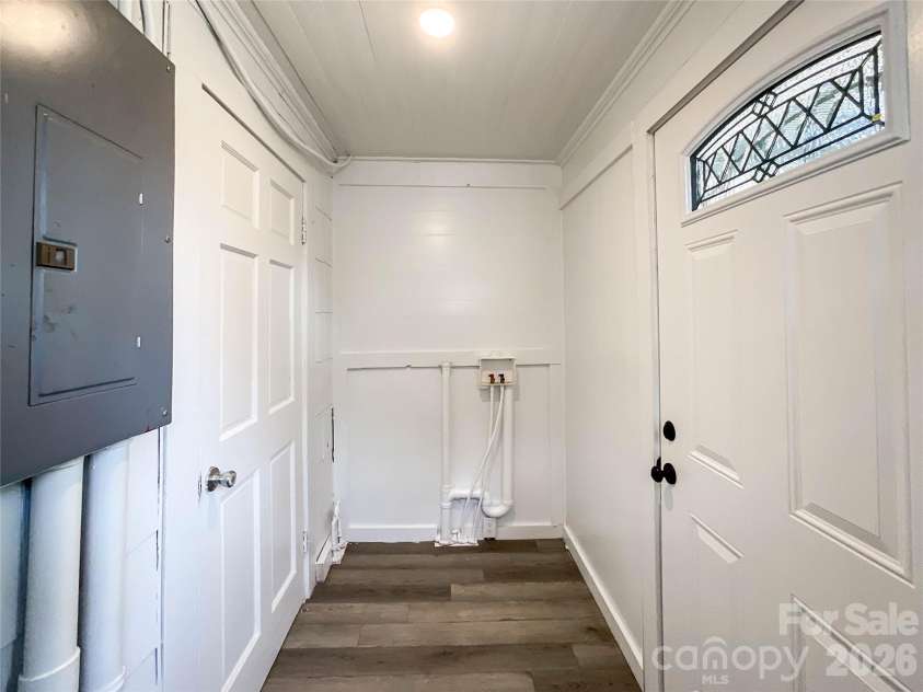 307 Leonard Avenue, Albemarle, NC 28001.  MLS# CAR4394621, YatesRealty ID 32605. 