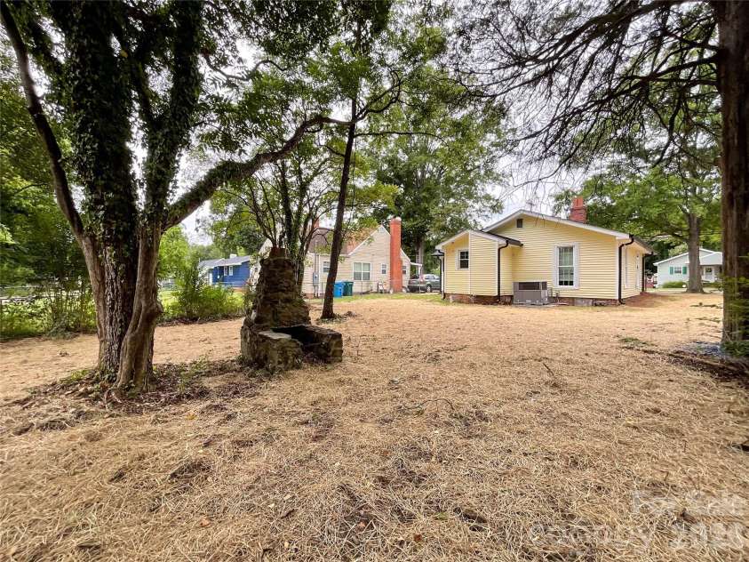 307 Leonard Avenue, Albemarle, NC 28001.  MLS# CAR4394621, YatesRealty ID 32605. Backyard