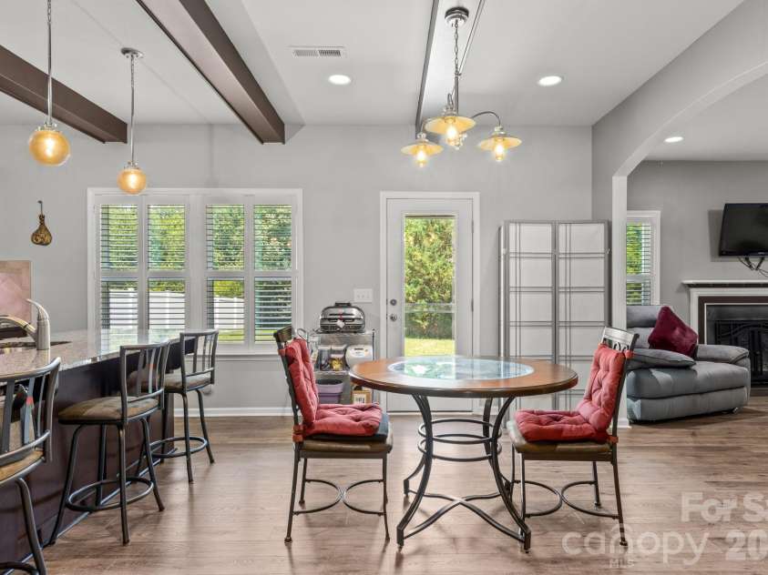 4515 Wedge Drive, Pfafftown, NC 27040.  MLS# CAR4397377, YatesRealty ID 32607. 