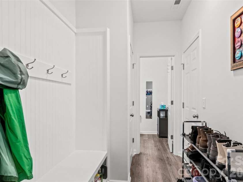4515 Wedge Drive, Pfafftown, NC 27040.  MLS# CAR4397377, YatesRealty ID 32607. 