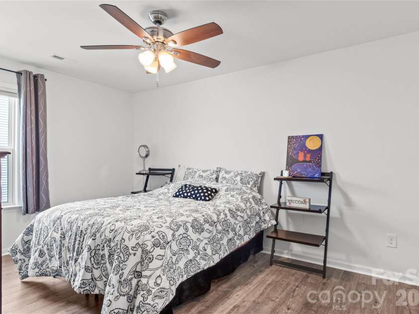 4515 Wedge Drive, Pfafftown, NC 27040.  MLS# CAR4397377, YatesRealty ID 32607. 