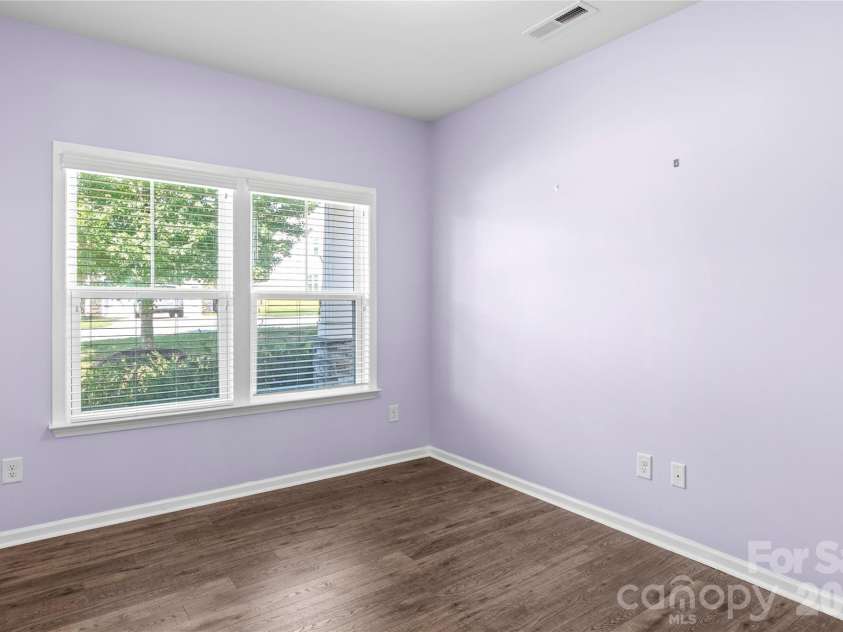4515 Wedge Drive, Pfafftown, NC 27040.  MLS# CAR4397377, YatesRealty ID 32607. 
