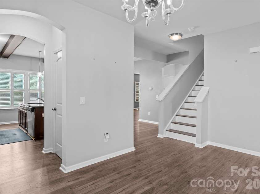 4515 Wedge Drive, Pfafftown, NC 27040.  MLS# CAR4397377, YatesRealty ID 32607. 