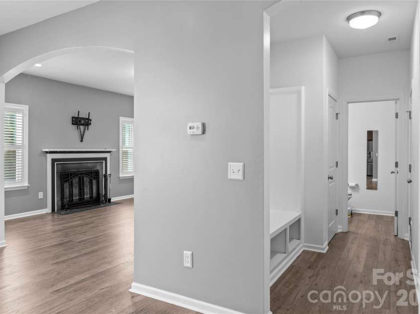 4515 Wedge Drive, Pfafftown, NC 27040.  MLS# CAR4397377, YatesRealty ID 32607. 