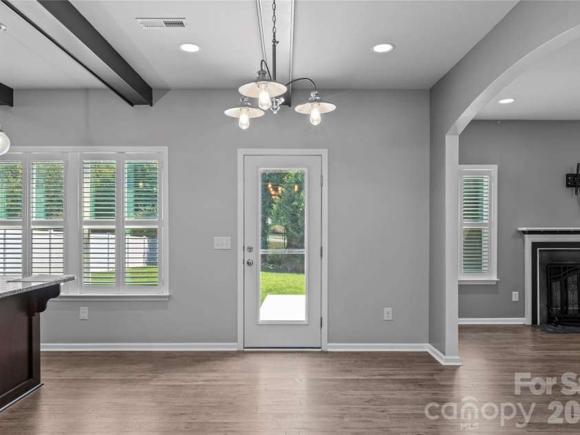 4515 Wedge Drive, Pfafftown, NC 27040.  MLS# CAR4397377, YatesRealty ID 32607. 