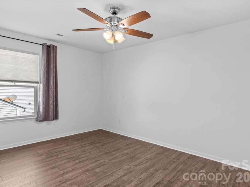 4515 Wedge Drive, Pfafftown, NC 27040.  MLS# CAR4397377, YatesRealty ID 32607. 