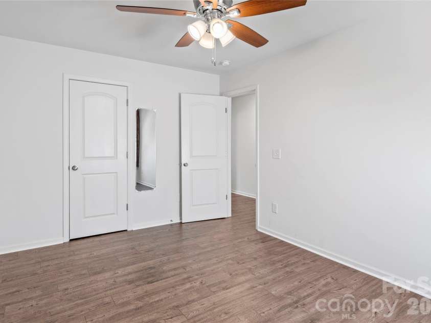 4515 Wedge Drive, Pfafftown, NC 27040.  MLS# CAR4397377, YatesRealty ID 32607. 