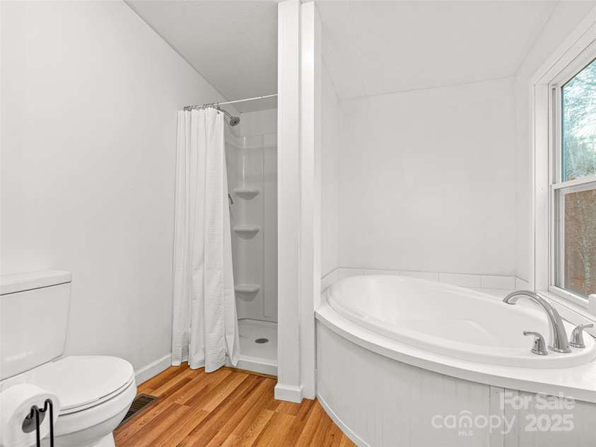 46 Misty Ridge Lane, Leicester, NC 28748.  MLS# CAR4323129, YatesRealty ID 3261. 