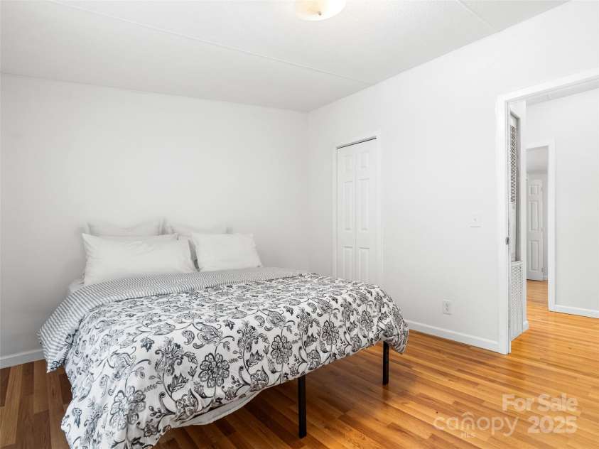 46 Misty Ridge Lane, Leicester, NC 28748.  MLS# CAR4323129, YatesRealty ID 3261. 