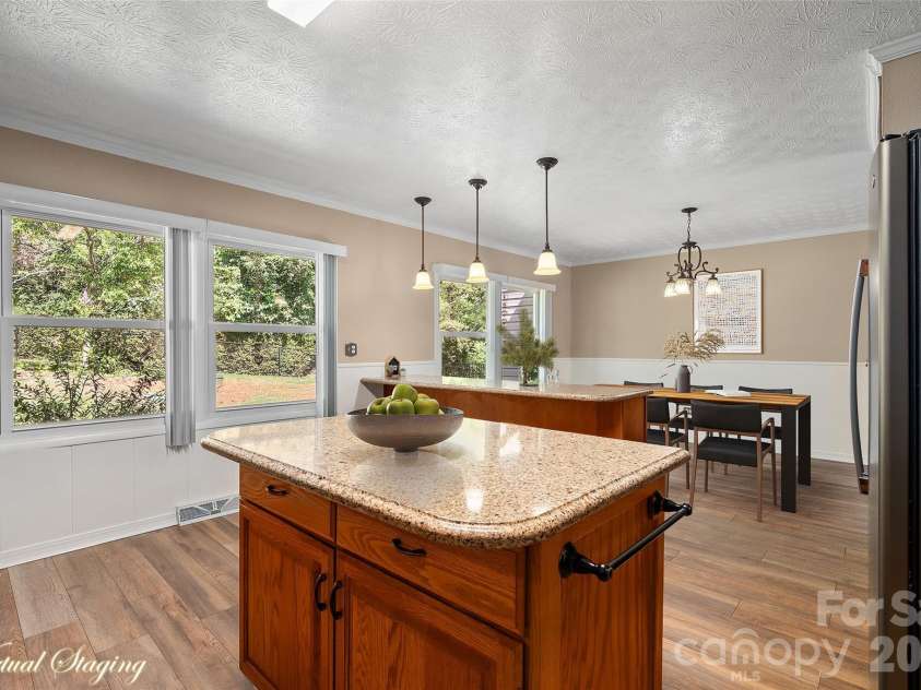 519 Nellie John Drive, Clyde, NC 28721.  MLS# CAR4395916, YatesRealty ID 32610. 