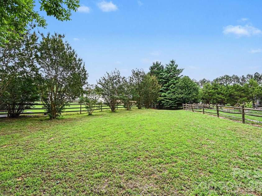 221 Aylesbury Lane, Indian Trail, NC 28079.  MLS# CAR4392784, YatesRealty ID 32611. 
