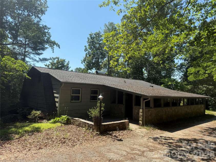 1135 Iron Circle, Morganton, NC 28655.  MLS# CAR4393038, YatesRealty ID 32612. 