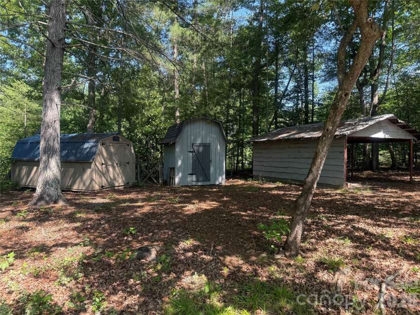 1135 Iron Circle, Morganton, NC 28655.  MLS# CAR4393038, YatesRealty ID 32612. 