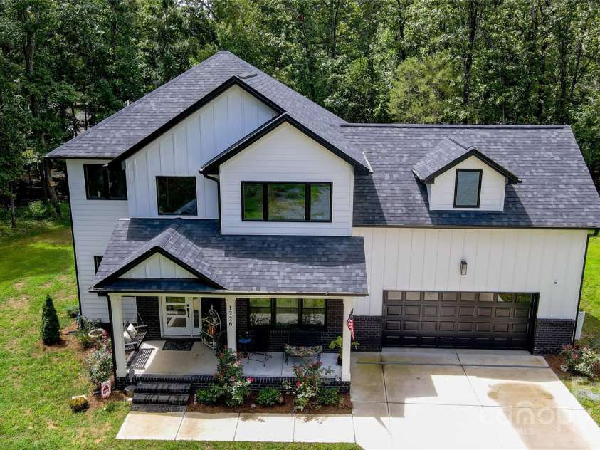 1226 Jamestowne Drive, Monroe, NC 28110.  MLS# CAR4290679, YatesRealty ID 32612. 