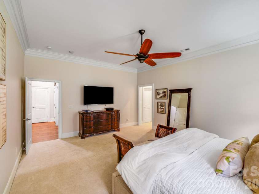 2702 Arsdale Road, Waxhaw, NC 28173.  MLS# CAR4287994, YatesRealty ID 32615. Primary suite offers a spacious layout with direct access to primary bath