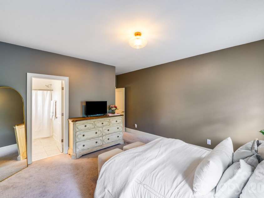 2702 Arsdale Road, Waxhaw, NC 28173.  MLS# CAR4287994, YatesRealty ID 32615. Spacious secondary bedroom features direct access to a private ensuite bath