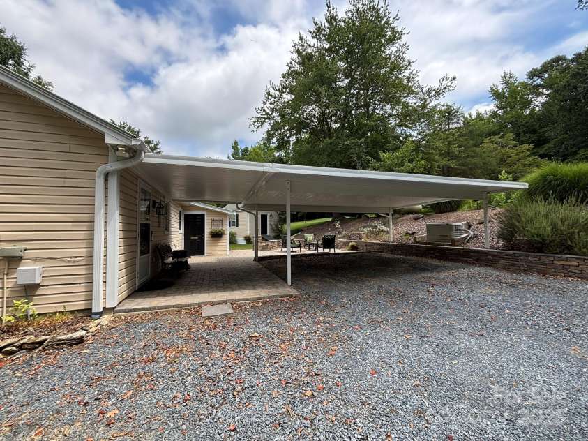 1015 Pekin Road, Troy, NC 27371.  MLS# CAR4290012, YatesRealty ID 32616. 