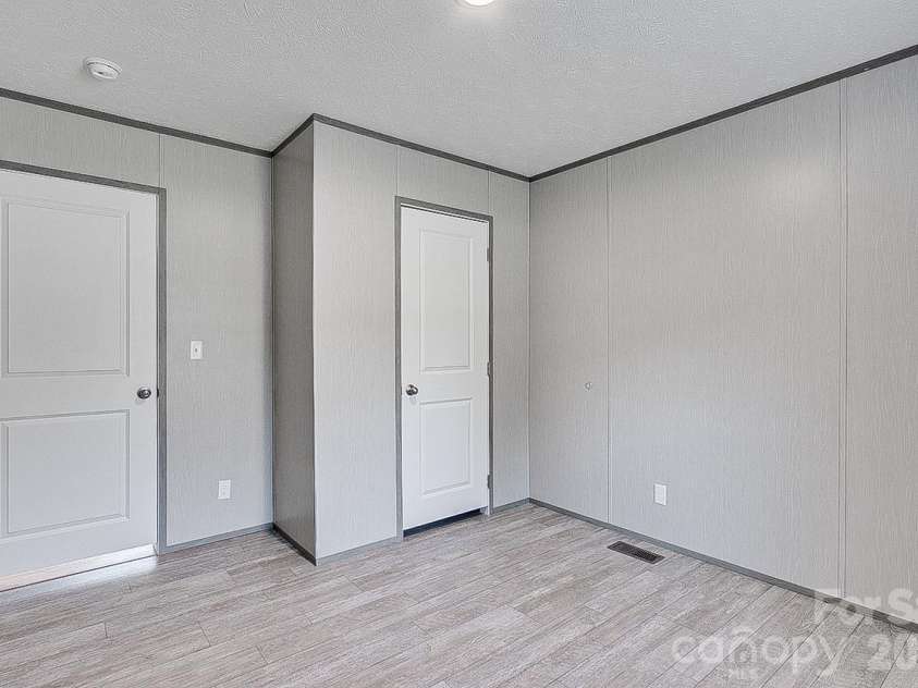 1848 Brittany Trail, Pleasant Garden, NC 27313.  MLS# CAR4394357, YatesRealty ID 32616. Bedroom