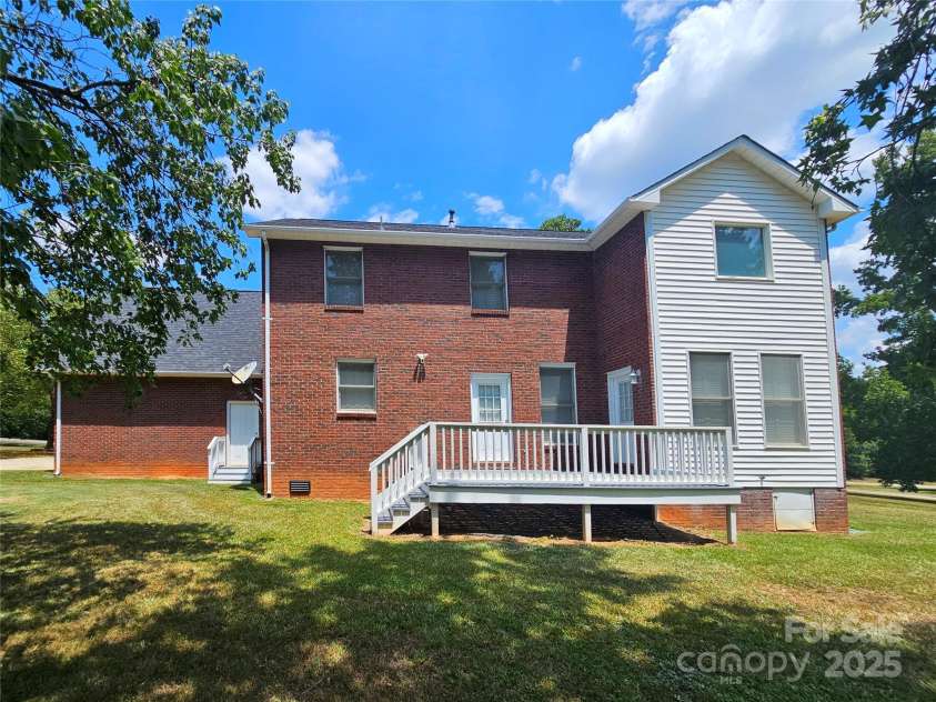 3486 Victorian Hills Drive, Richburg, SC 29729.  MLS# CAR4277064, YatesRealty ID 32618. 