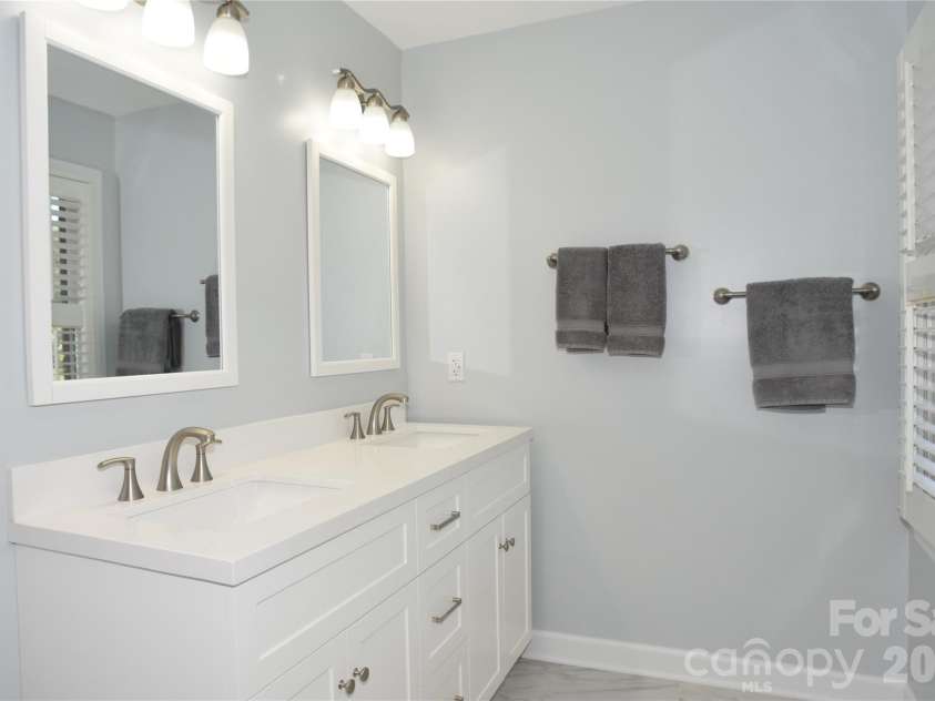 3486 Victorian Hills Drive, Richburg, SC 29729.  MLS# CAR4332522, YatesRealty ID 32618. Full Bath 2