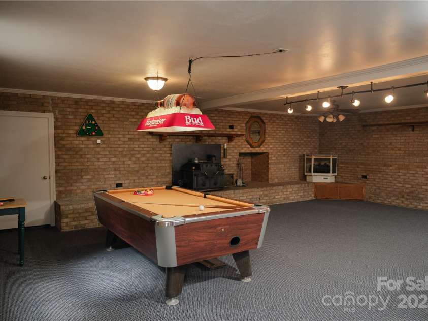 5075 Lakeview Drive, Salisbury, NC 28147.  MLS# CAR4288802, YatesRealty ID 32619. 