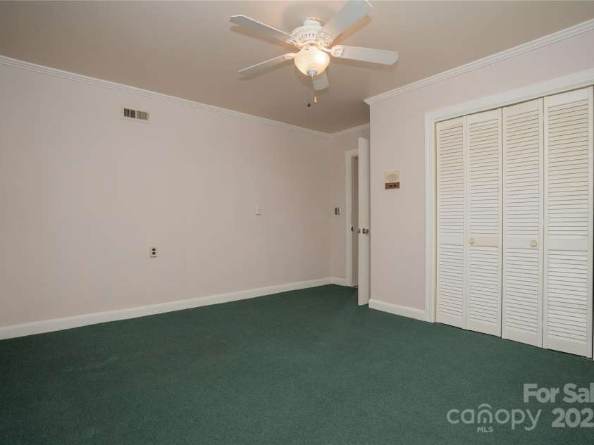 5075 Lakeview Drive, Salisbury, NC 28147.  MLS# CAR4288802, YatesRealty ID 32619. 