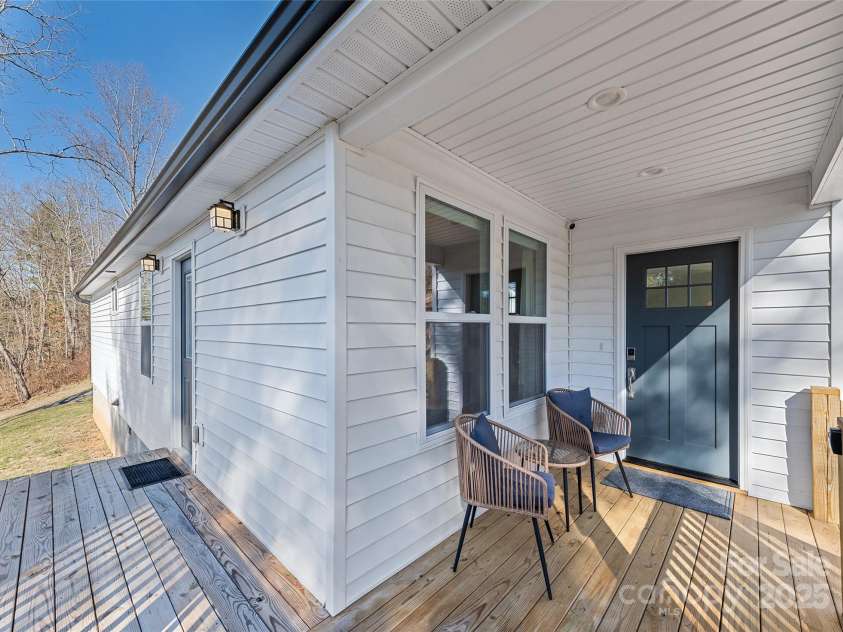 687 Holtzclaw Road, Canton, NC 28716.  MLS# CAR4315869, YatesRealty ID 3262. 