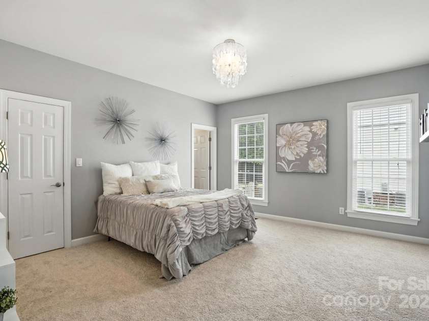 16135 Hallaton Drive, Huntersville, NC 28078.  MLS# CAR4291931, YatesRealty ID 32622. 
