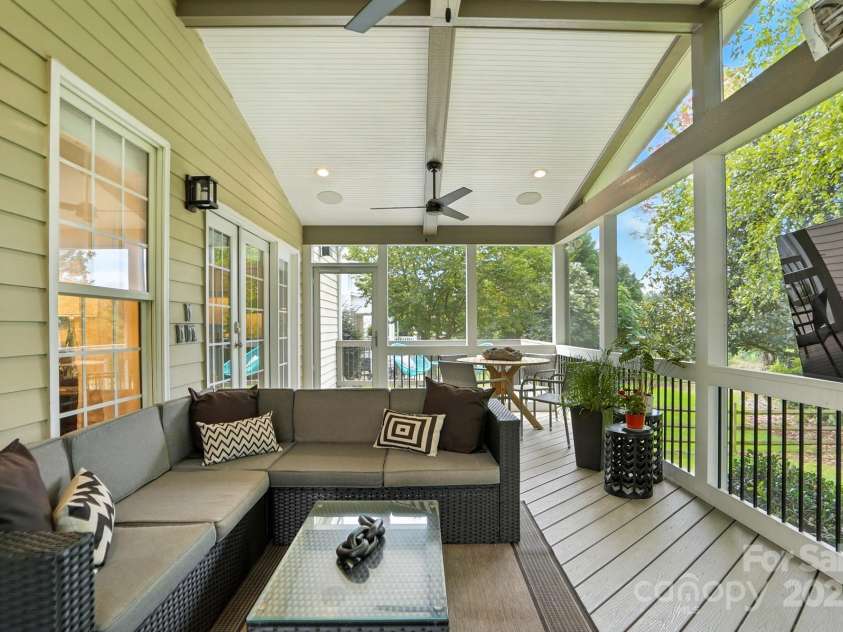 16135 Hallaton Drive, Huntersville, NC 28078.  MLS# CAR4291931, YatesRealty ID 32622. 