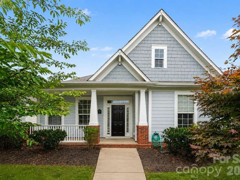 1205 Gainsborough Drive, Matthews, NC 28104.  MLS# CAR4392209, YatesRealty ID 32623. 