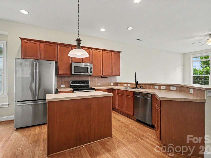 1205 Gainsborough Drive, Matthews, NC 28104.  MLS# CAR4392209, YatesRealty ID 32623. 